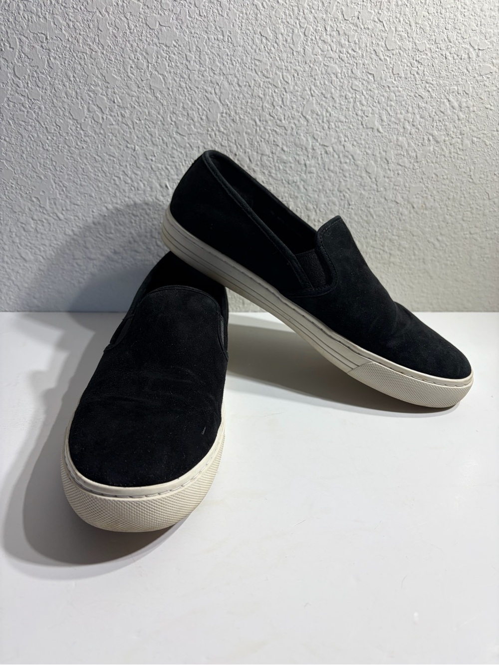 Tory Burch Black Slip-On Suede Casual Shoes size 9